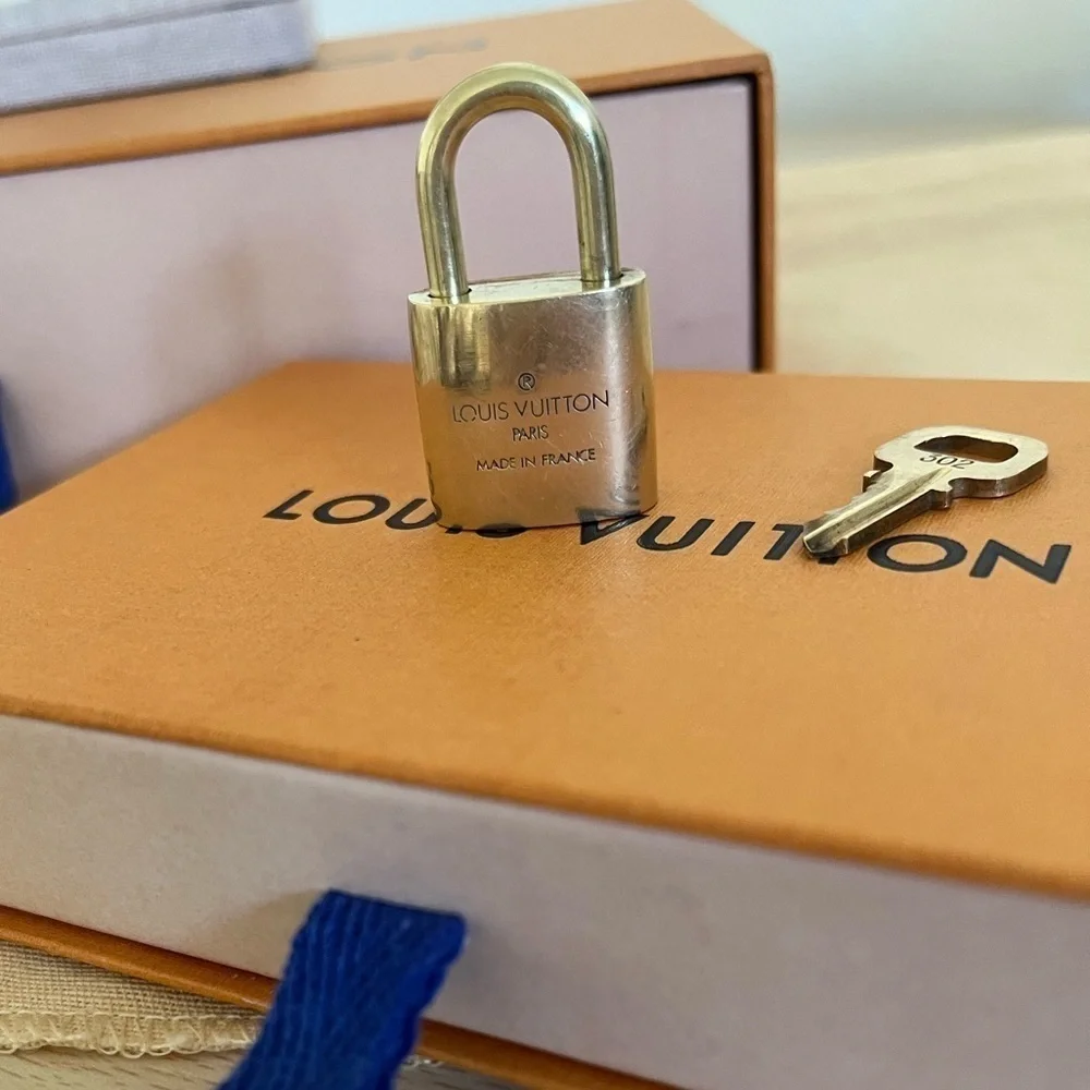 Vintage Louis Vuitton Lock & Key #302 with 18” Unbranded Cuban Link Necklace